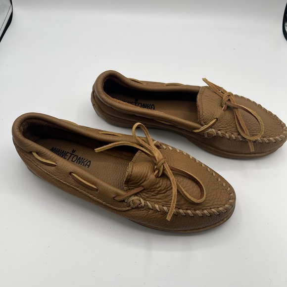 Mnnetonka 490W Moccasins - Picture 2 of 7